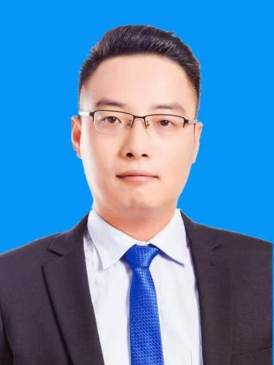 卢晓聪律师证件照